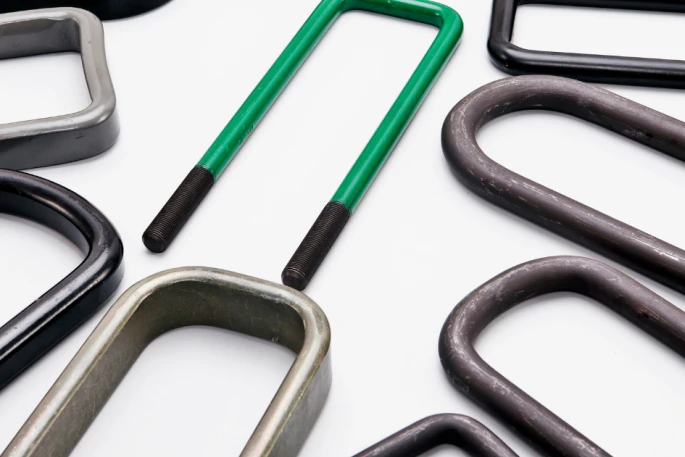 image Bride de Ressort (U-Bolt) : Comprendre son Rôle et son Importance dans les Poids Lourds